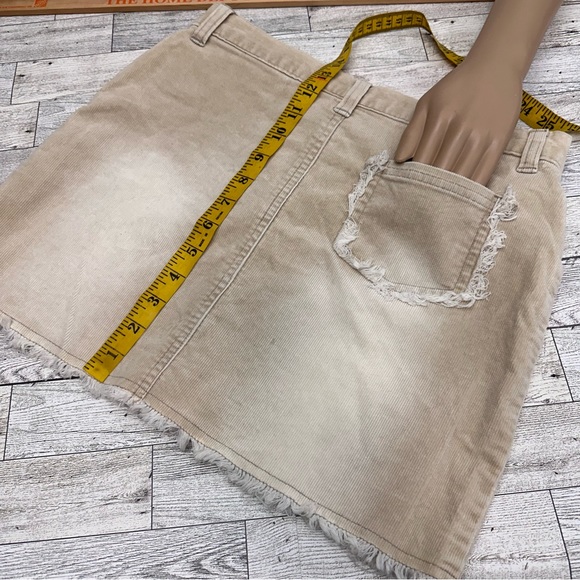 Vintage LáserJeans women skirt corduroy khaki distressed - Picture 3 of 5